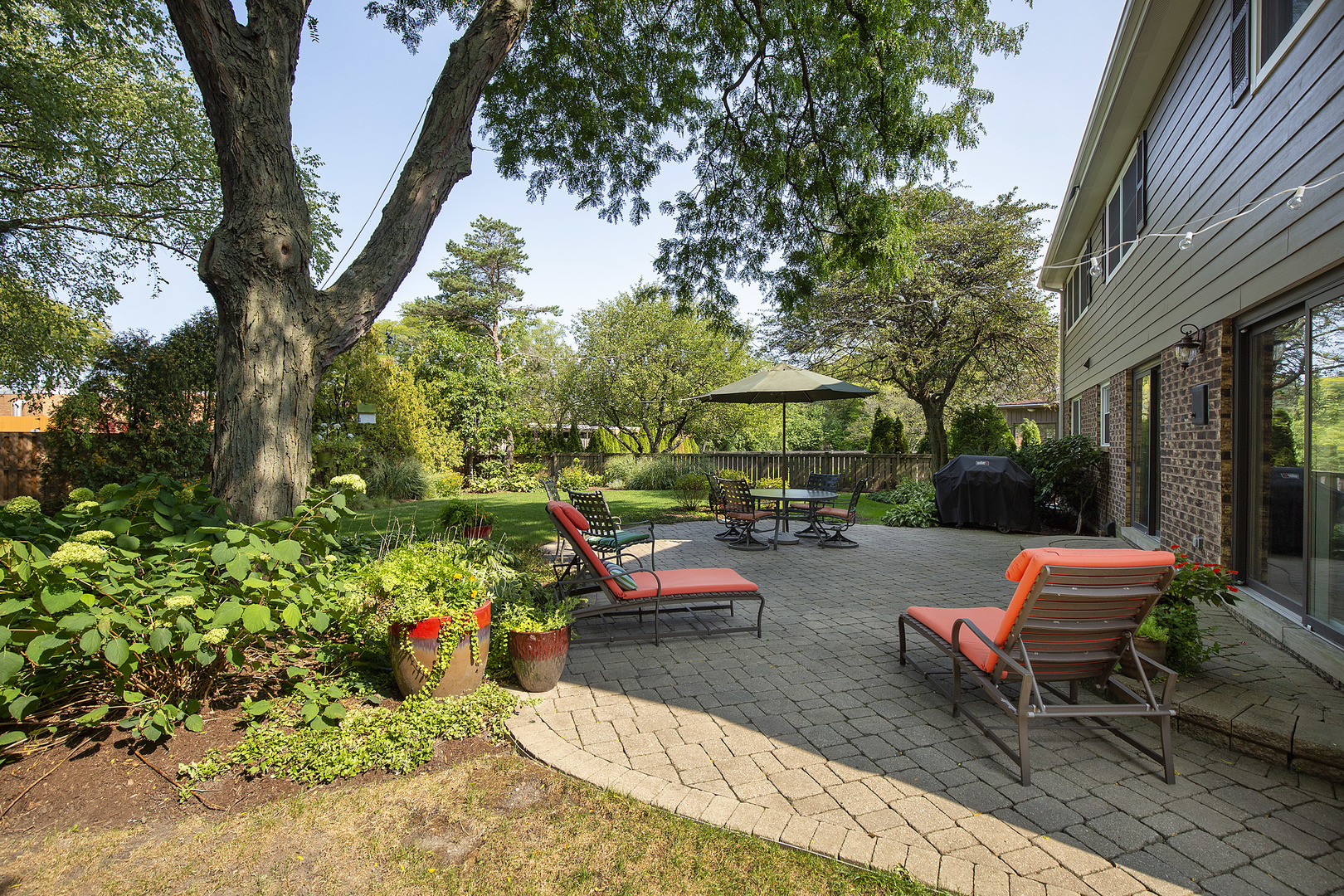 2440 Asbury Road Northbrook, IL 60062 - Photo 25 of 27