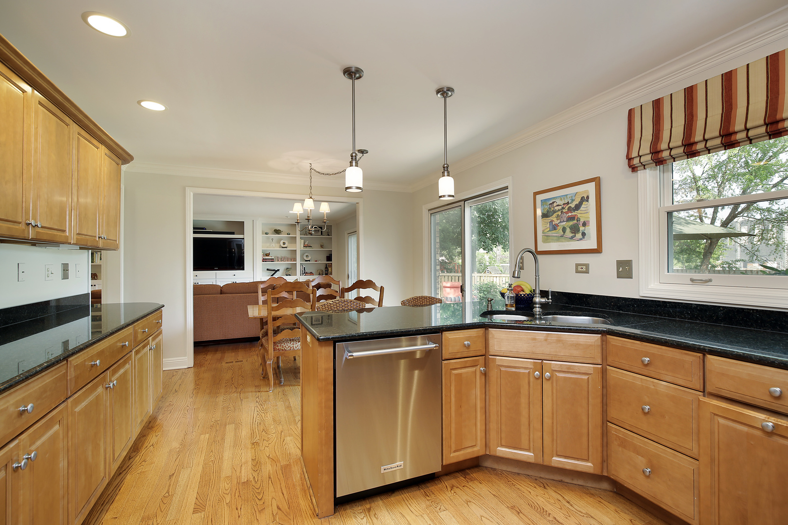 2440 Asbury Road Northbrook, IL 60062 - Photo 8 of 27