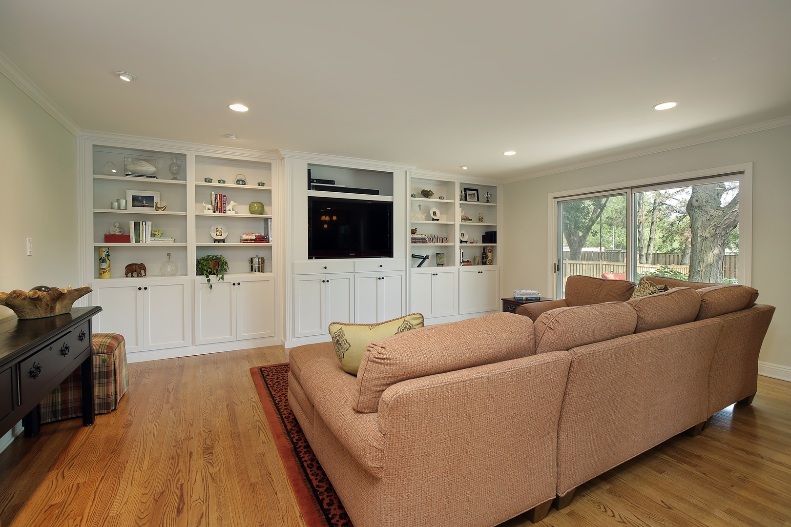 2440 Asbury Road Northbrook, IL 60062 - Photo 9 of 27