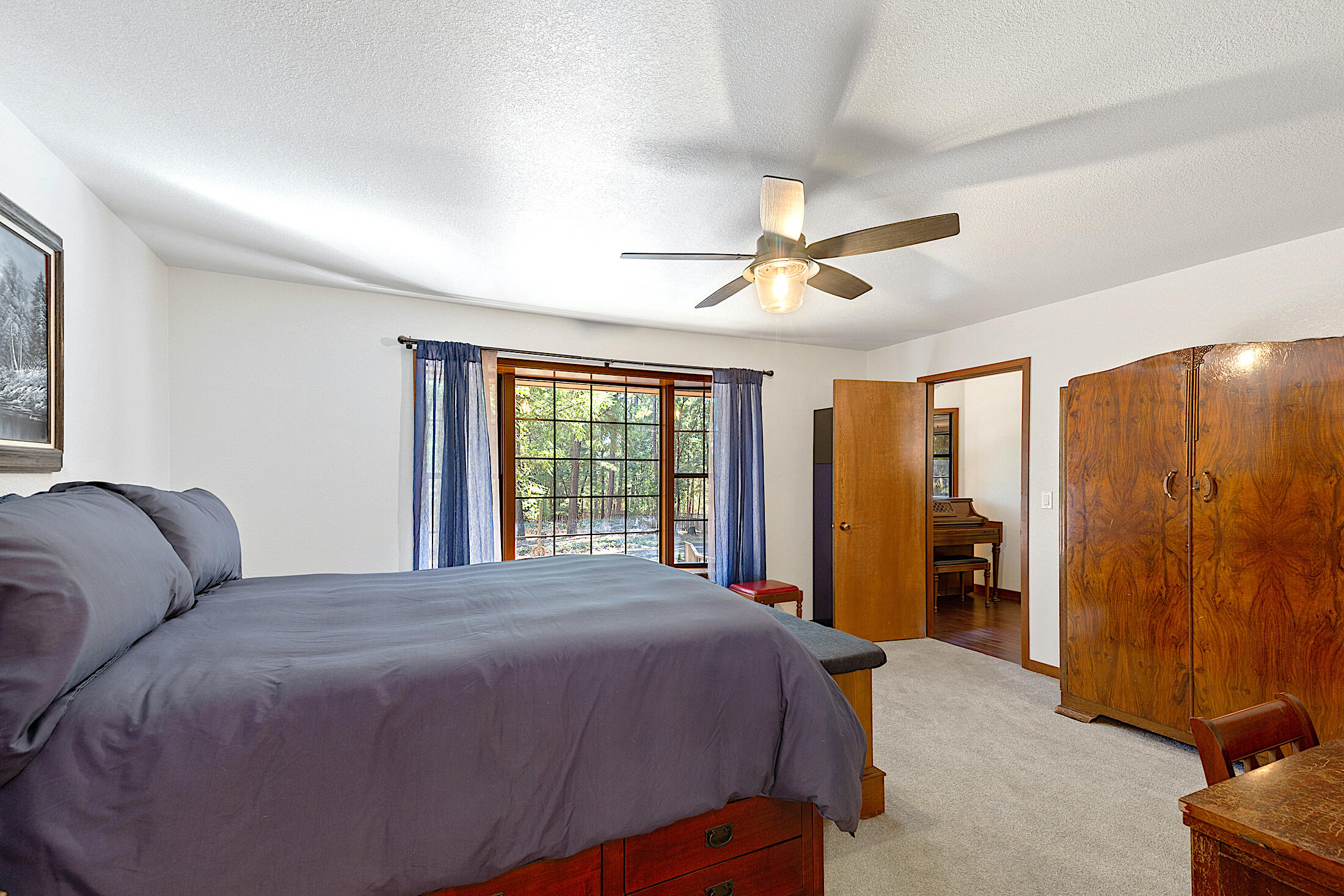150 Combs Drive Merlin, OR 97532 - Photo 17 of 58 125A9757