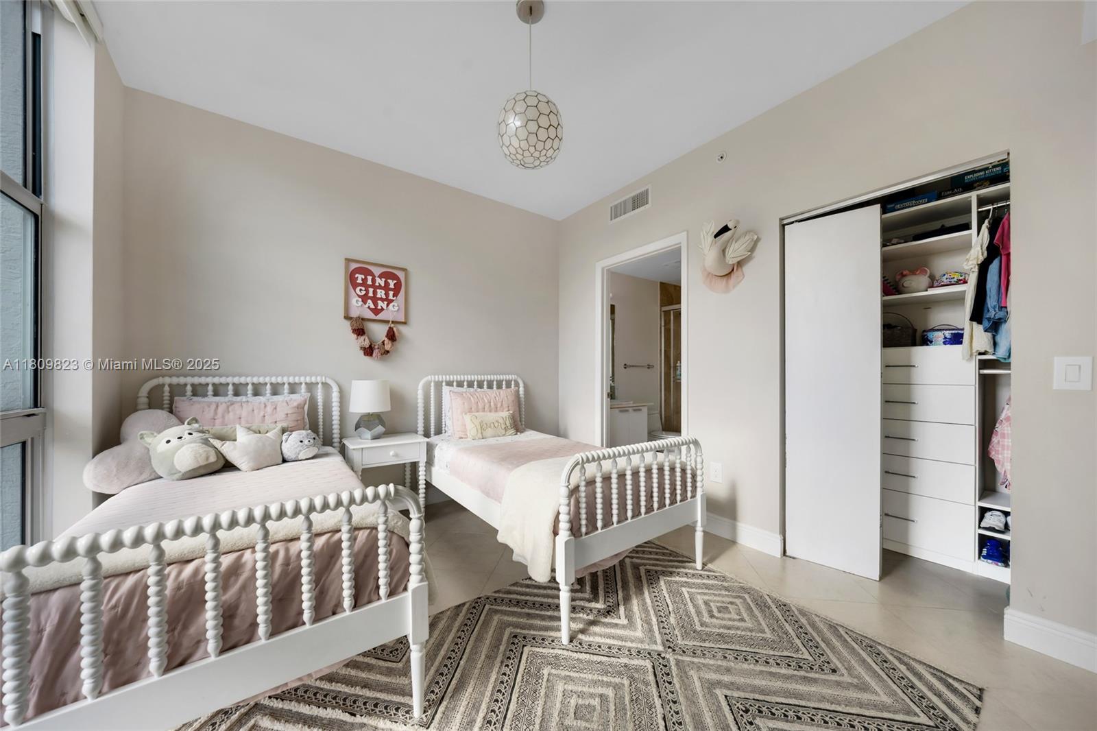 3131 Northeast 188th Street, Unit 2506 Aventura, FL 33180 - Photo 15 of 38