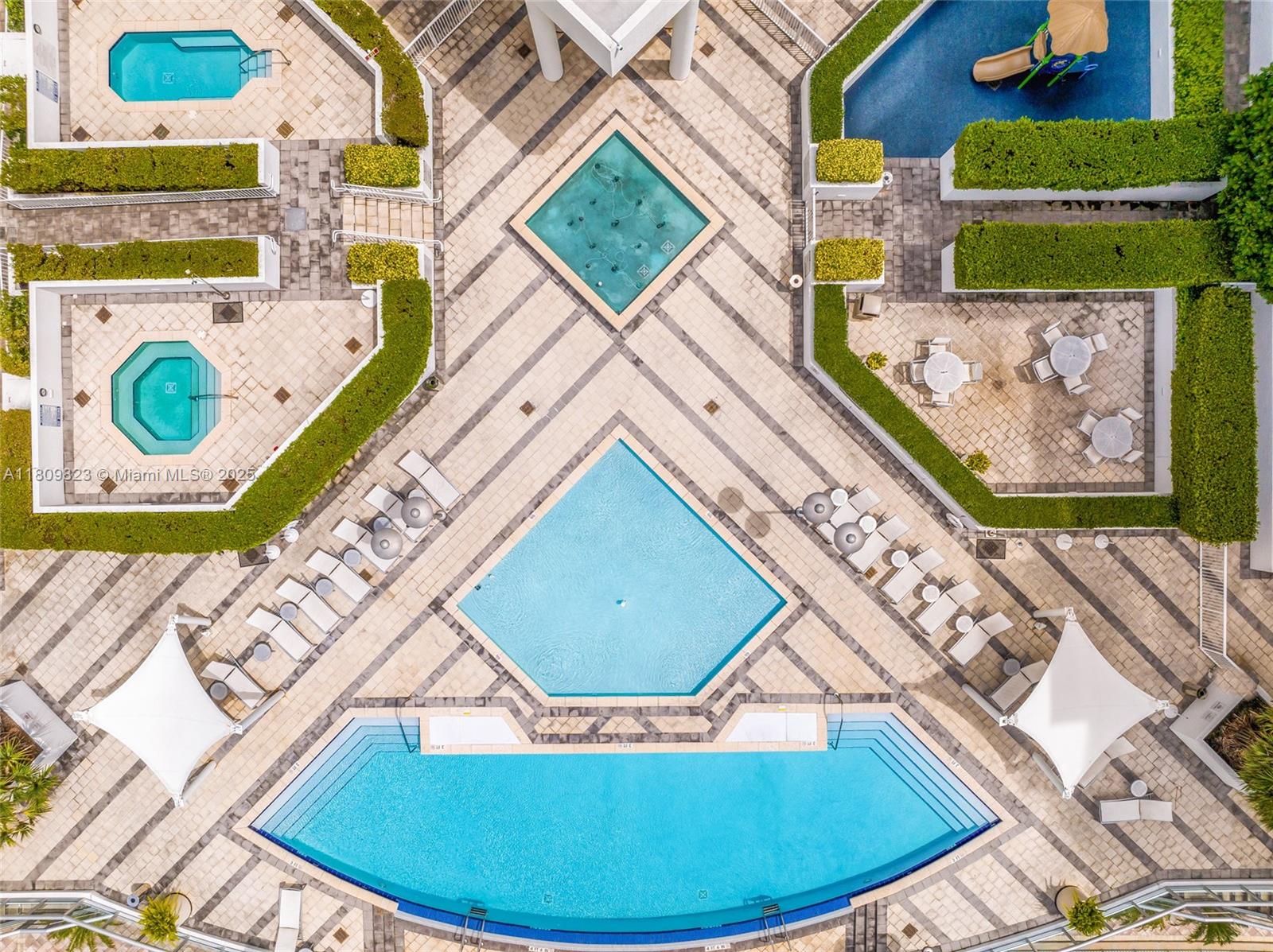 3131 Northeast 188th Street, Unit 2506 Aventura, FL 33180 - Photo 33 of 38