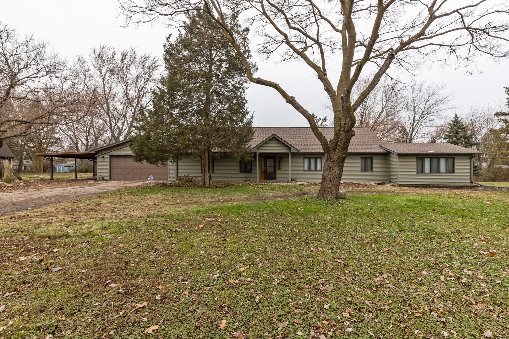 5666 West Victor Lane Libertyville, IL 60048 - Photo 1 of 13