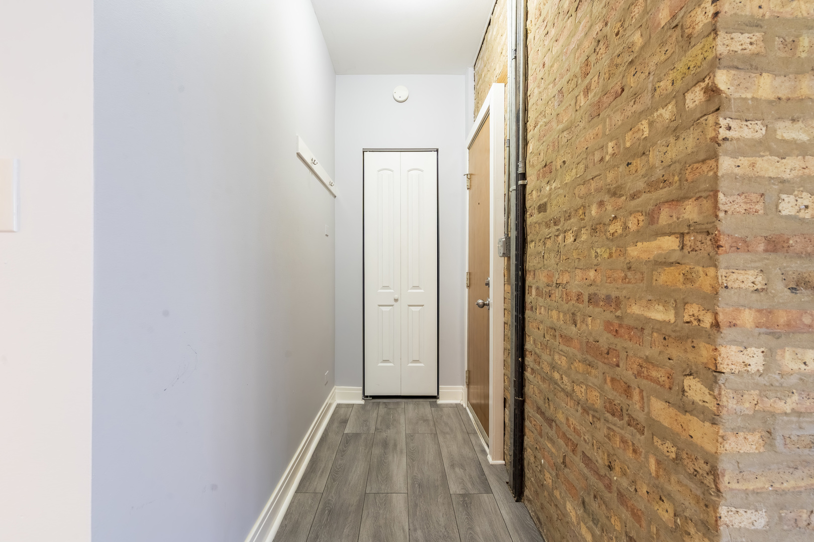 7025 North Sheridan Road, Unit 1N Chicago, IL 60626 - Photo 3 of 20