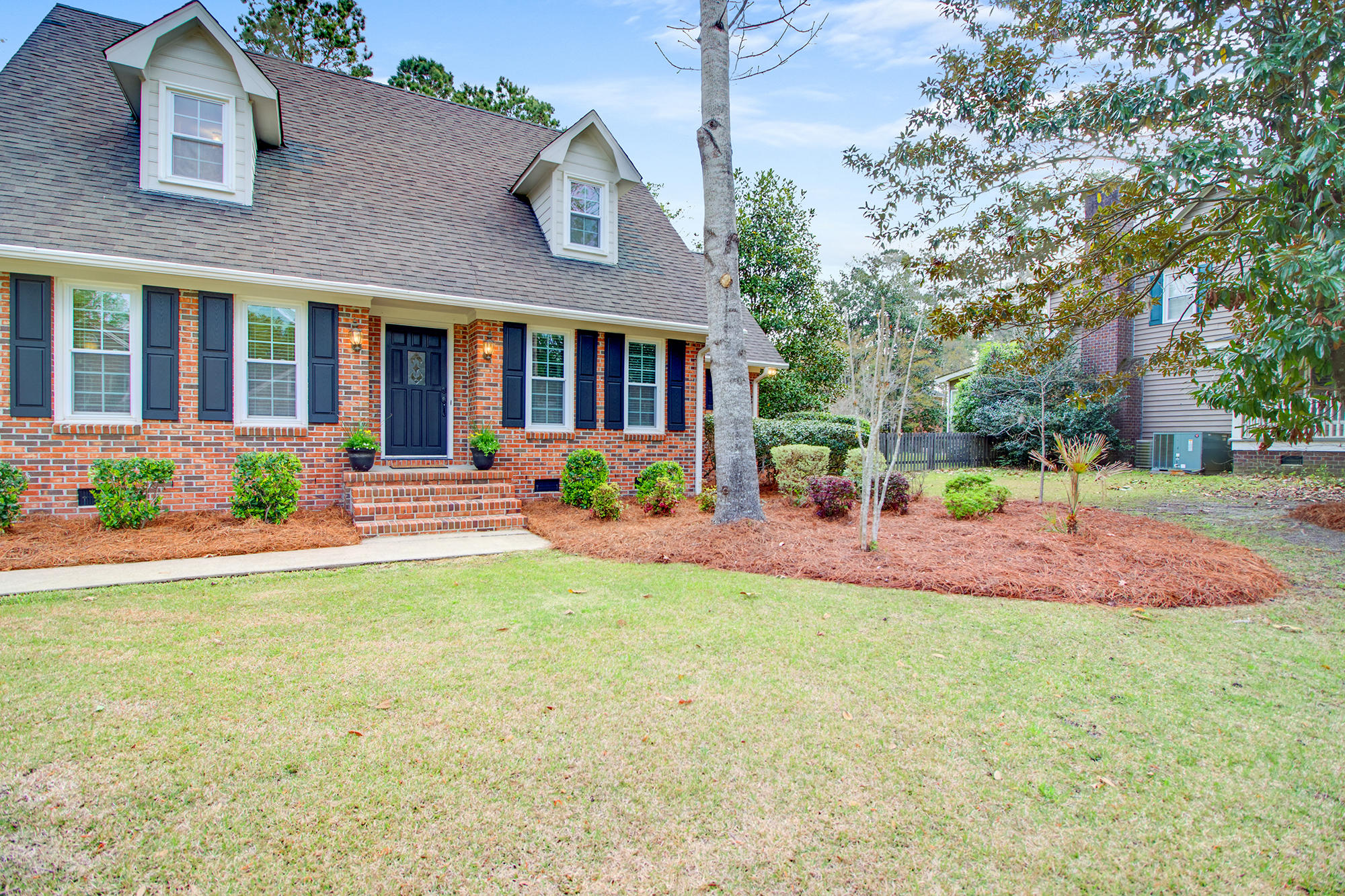 110 Old Postern Road Summerville, SC 29483 - Photo 8 of 66 9