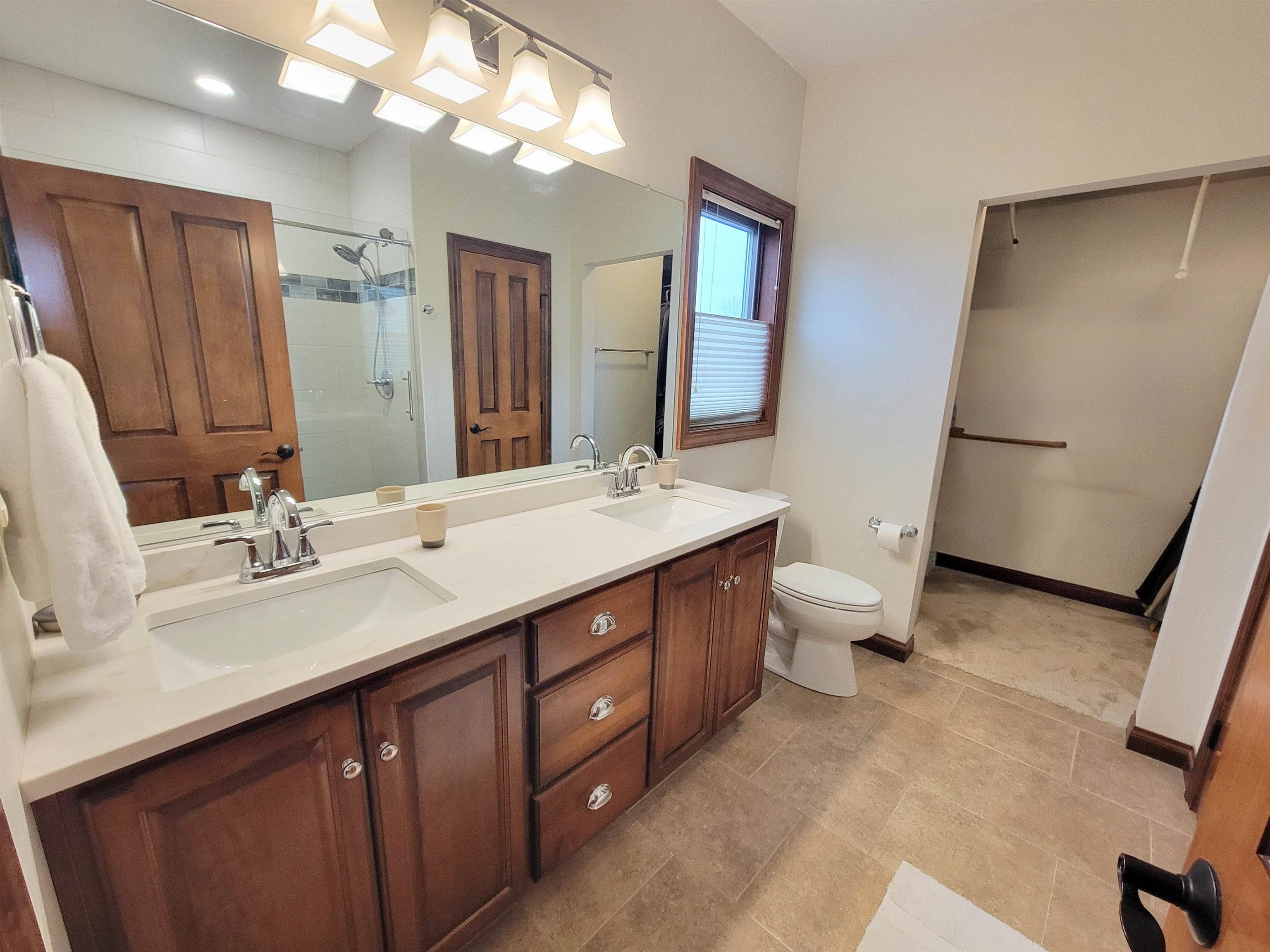 N9039 Spring Valley Road Menasha, WI 54952 - Photo 19 of 35