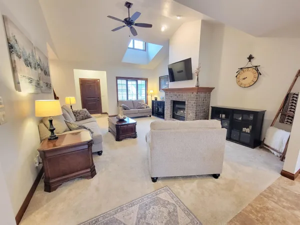 $459,900 | N9039 Spring Valley Road, Menasha, WI 54952