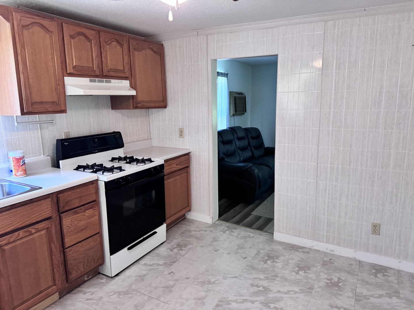 900 South Rotan Street Salem, IL 62881 - Photo 8 of 18