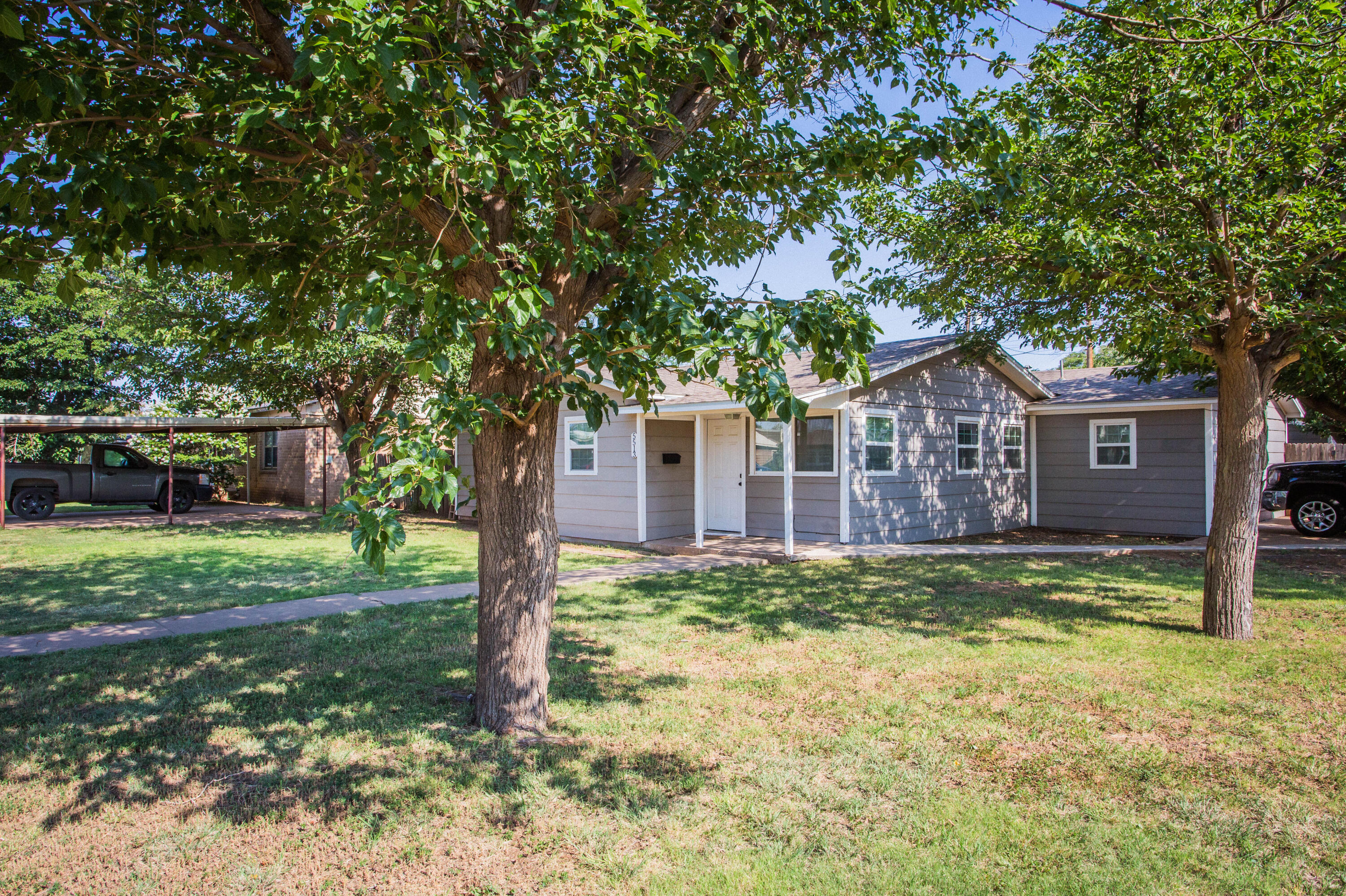 5513 44th Street Lubbock, TX 79414 - Photo 2 of 34 aa