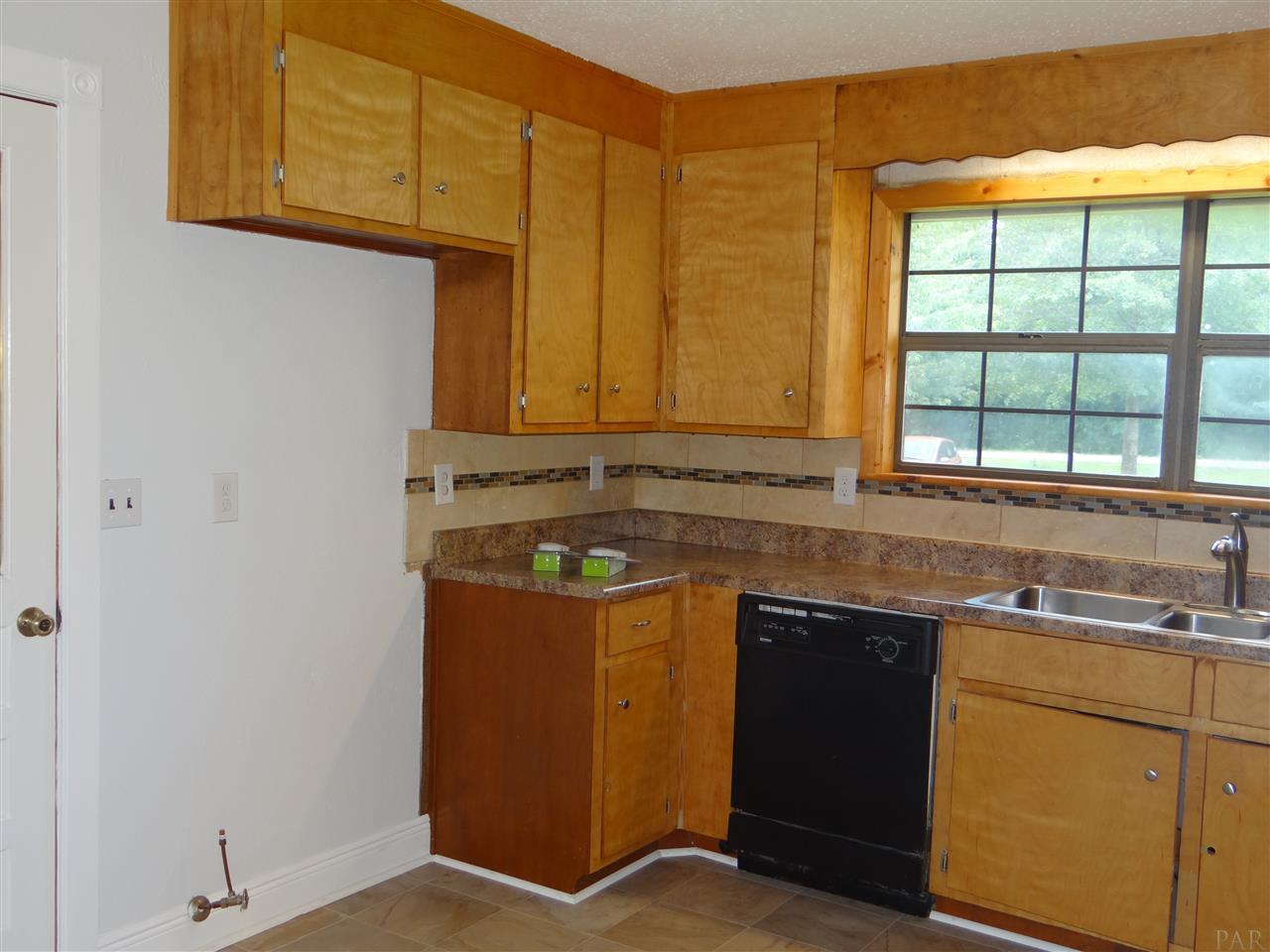 2950 Purdue Road McDavid, FL 32568 - Photo 14 of 29