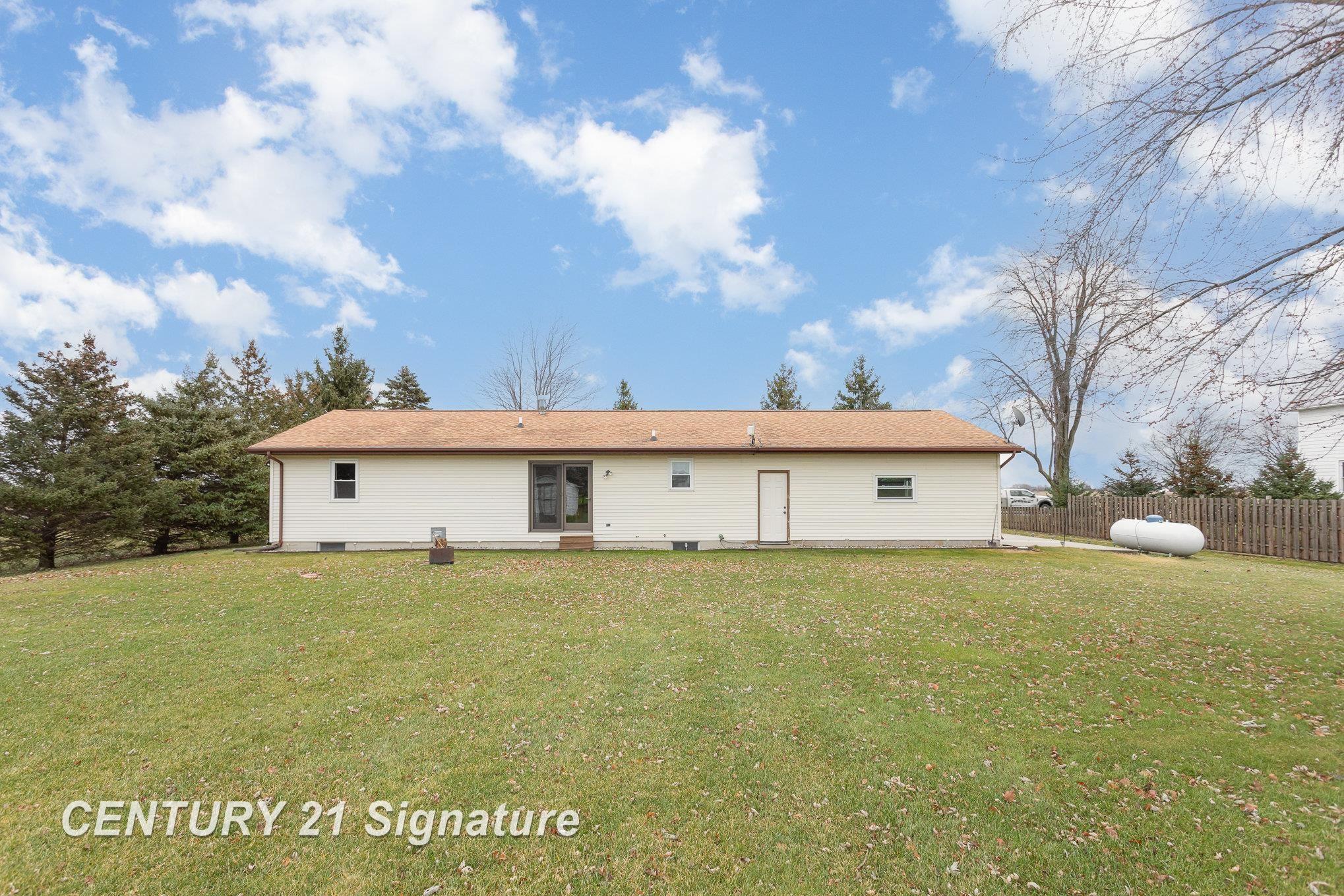 6784 7 Mile Road Freeland, MI 48623 - Photo 23 of 26