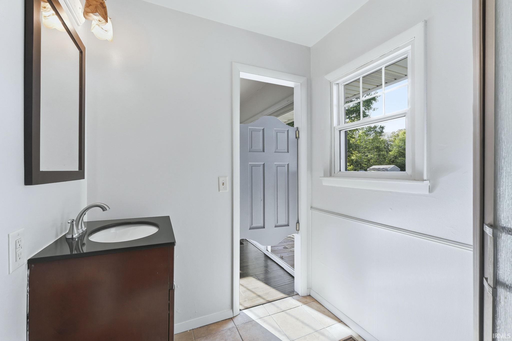 4493 North Wabash Road Marion, IN 46952 - Photo 21 of 35