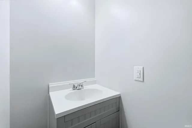 $190,000 | 4493 North Wabash Road, Marion, IN 46952