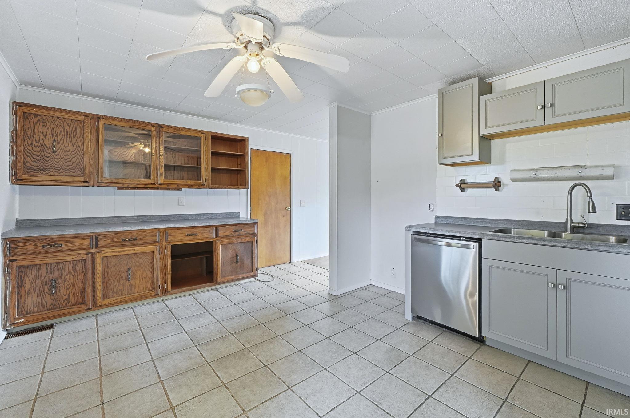 4493 North Wabash Road Marion, IN 46952 - Photo 10 of 35