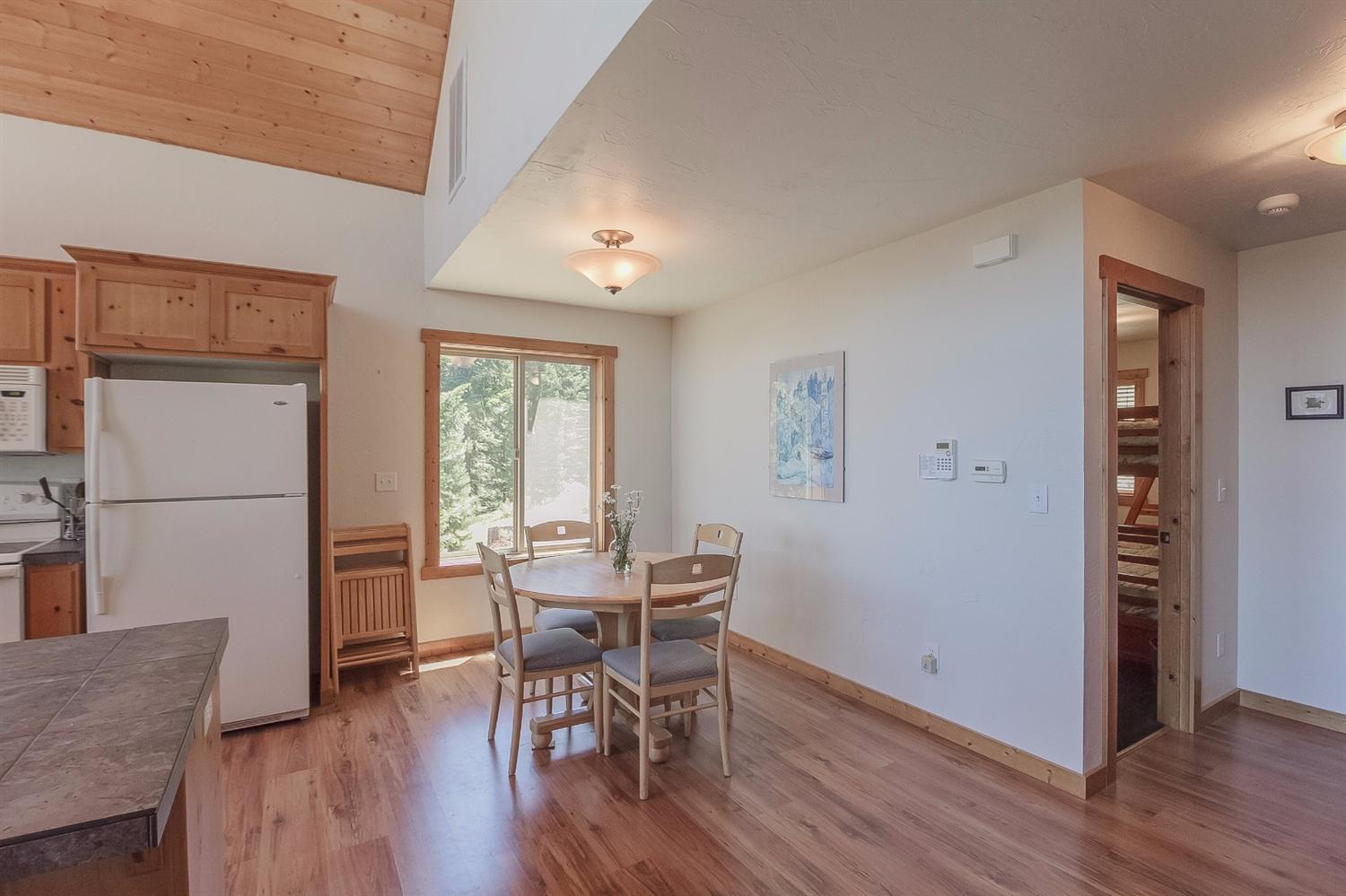 2008 Hyatt Prairie Road Ashland, OR 97520 - Photo 12 of 21 Additional Photo