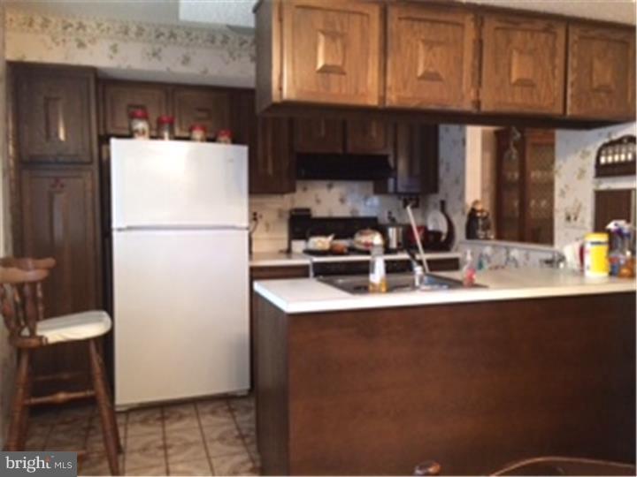 7009 Cardin Road Philadelphia, PA 19128 - Photo 3 of 12 Gallery Image 3