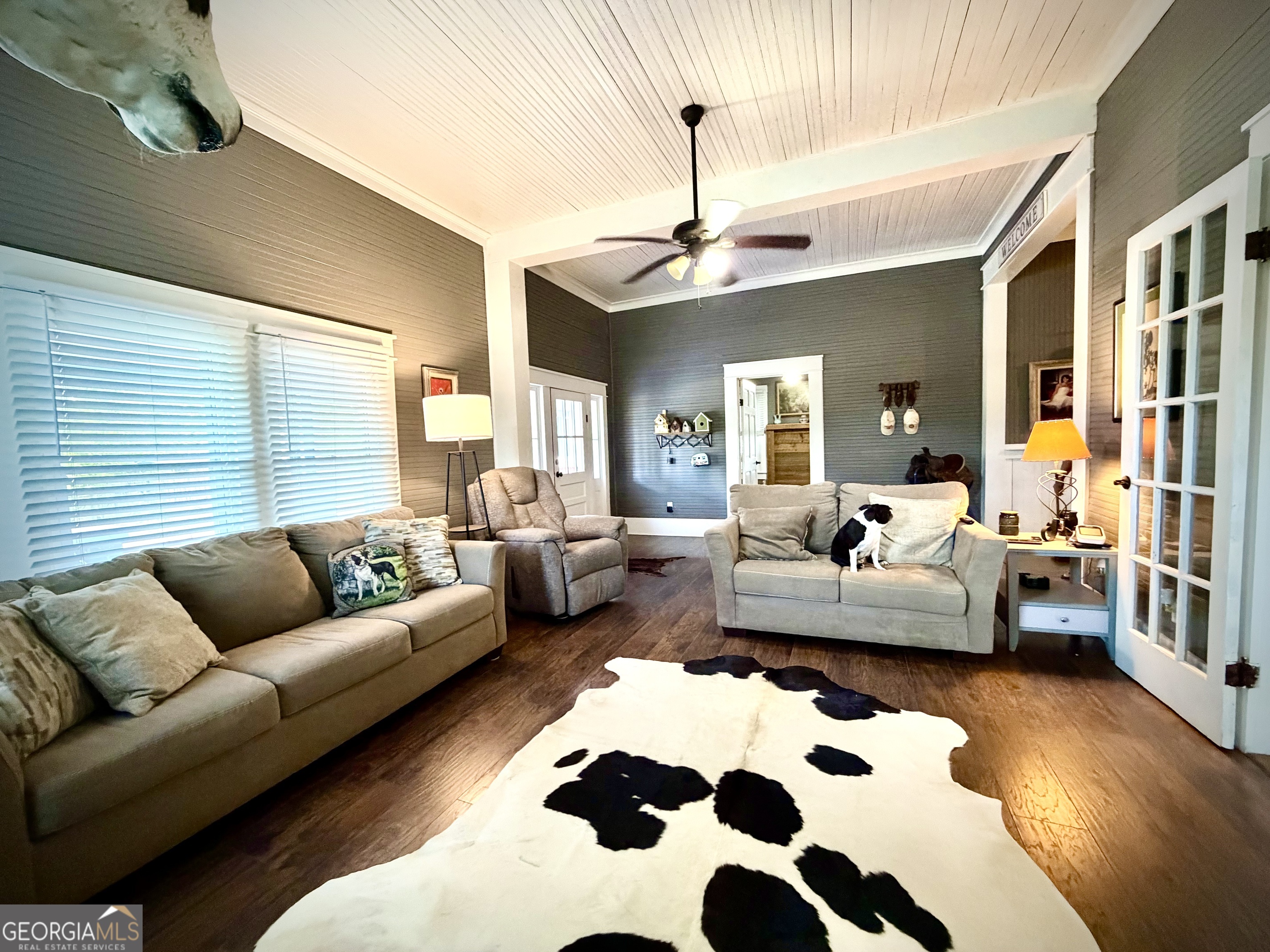 629 Bobby Fortner Road Kite, GA 31049 - Photo 8 of 63 a living room with furniture and a rug