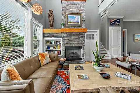 $950,000 | 3205 North McDowell Street, Charlotte, NC 28205