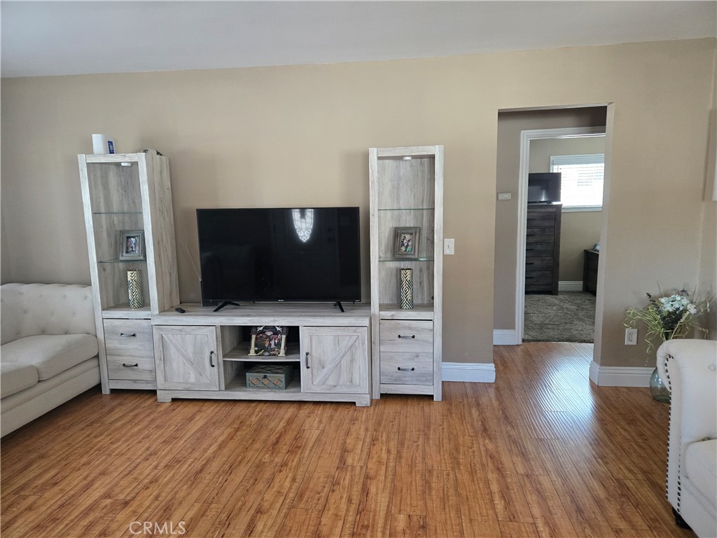 7350 Marilyn Drive Corona, CA 92881 - Photo 9 of 47