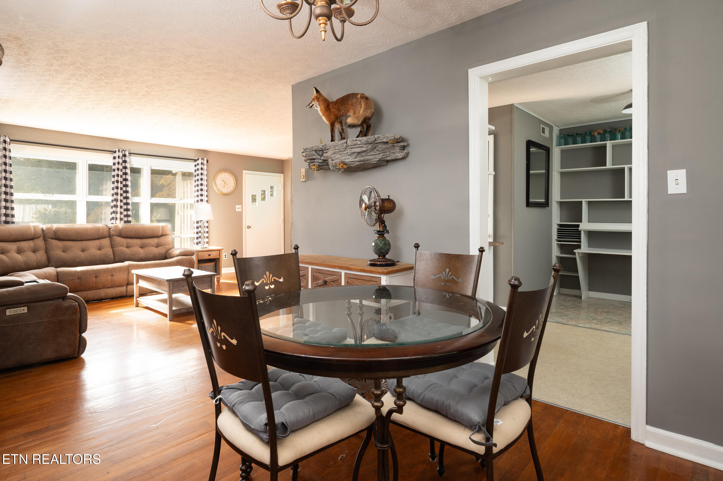 401 West Ridgecrest Drive Kingston, TN 37763 - Photo 6 of 25 DR to LR
