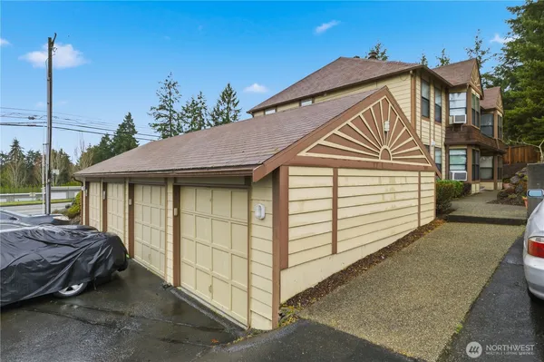 $5,500,000 | 5201-5215 South Orchard Street, Tacoma, WA 98467