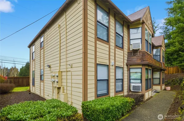 $5,500,000 | 5201-5215 South Orchard Street, Tacoma, WA 98467