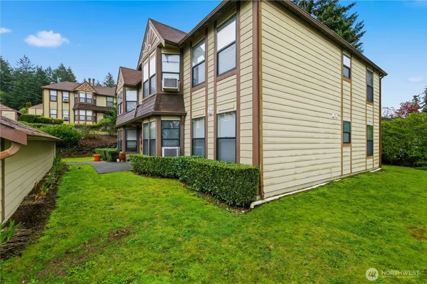 $5,500,000 | 5201-5215 South Orchard Street, Tacoma, WA 98467
