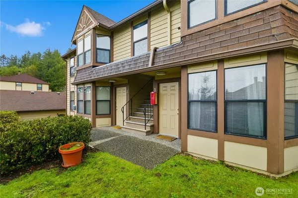 $5,500,000 | 5201-5215 South Orchard Street, Tacoma, WA 98467