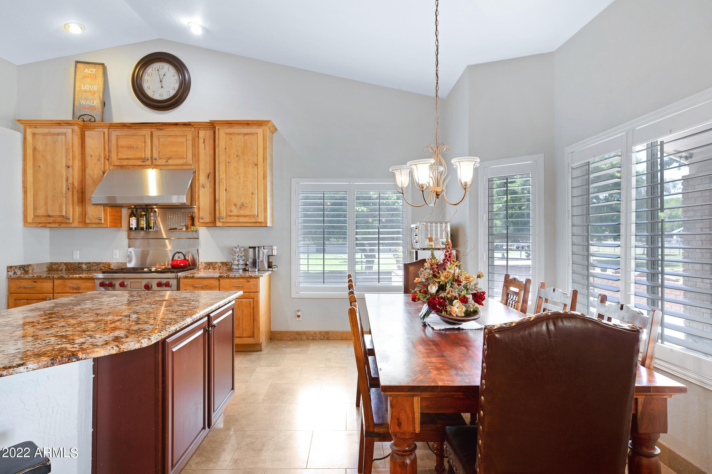 3910 East Via Del Rancho Road Gilbert, AZ 85298 - Photo 16 of 51 3910 E Via Del Rancho Rd-14