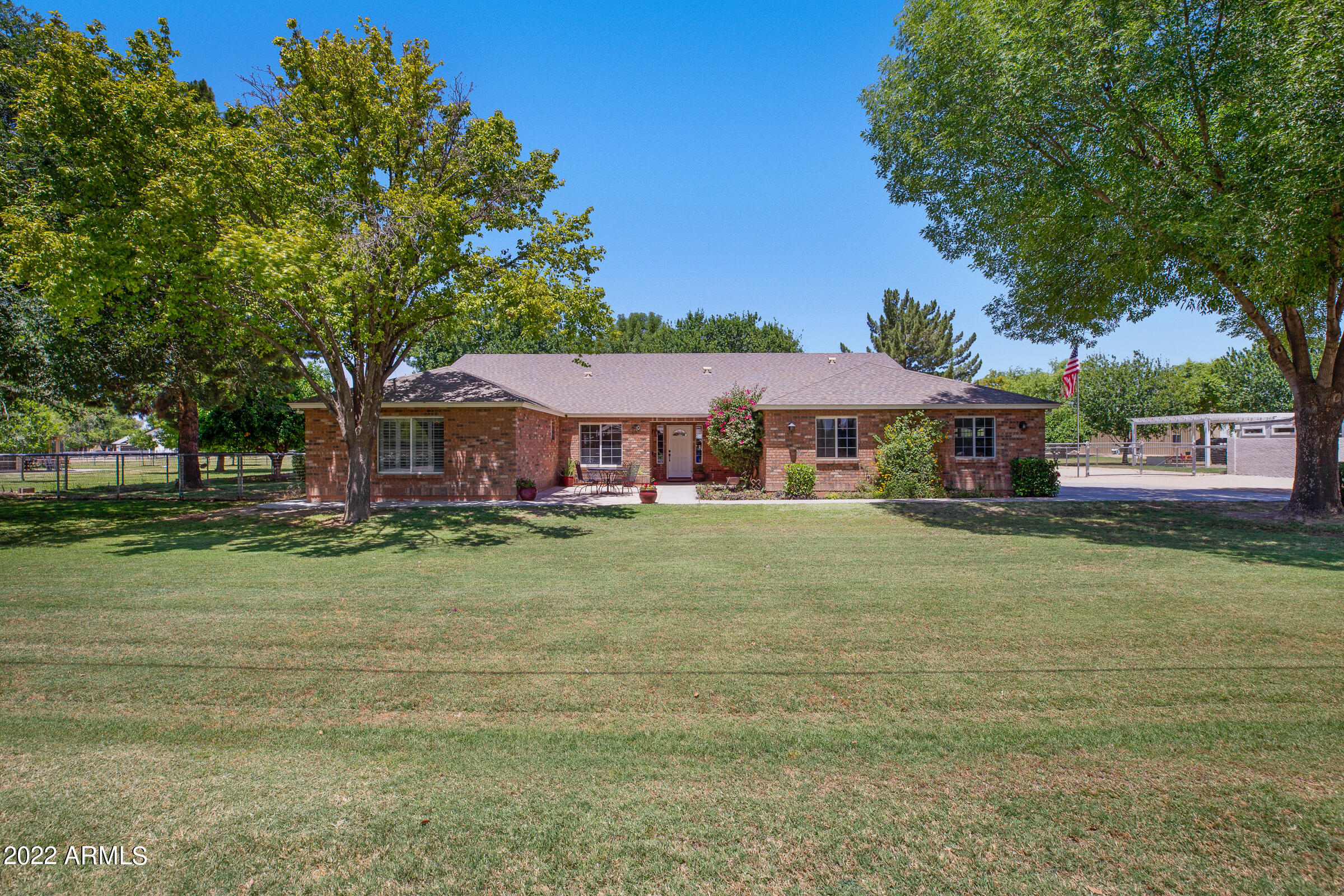 3910 E Via Del Rancho Rd-2