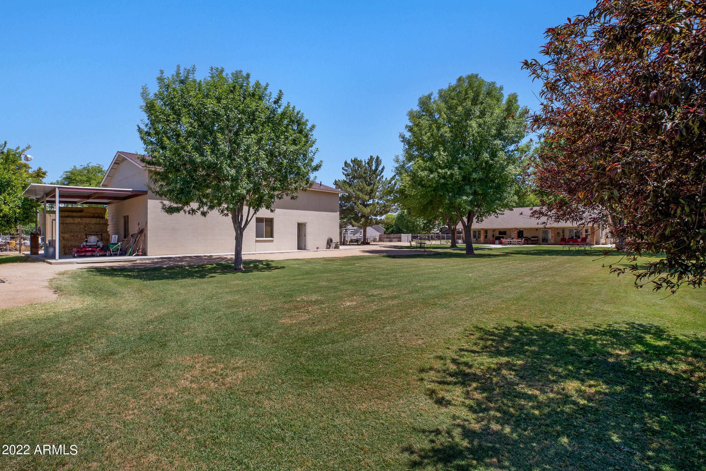 3910 East Via Del Rancho Road Gilbert, AZ 85298 - Photo 41 of 51 3910 E Via Del Rancho Rd-31