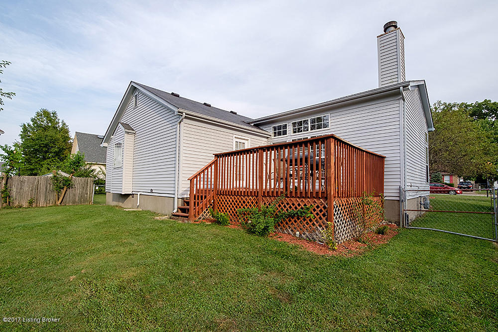 10307 Vantage Road Louisville, KY 40299 - Photo 9 of 26 DSCF2837