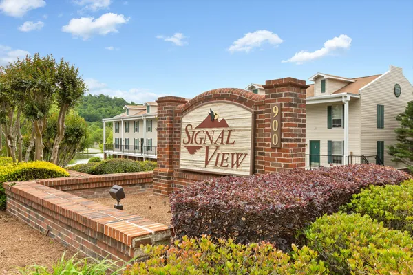 $144,900 | 900 Mountain Creek Road, Unit 109, Chattanooga, TN 37405