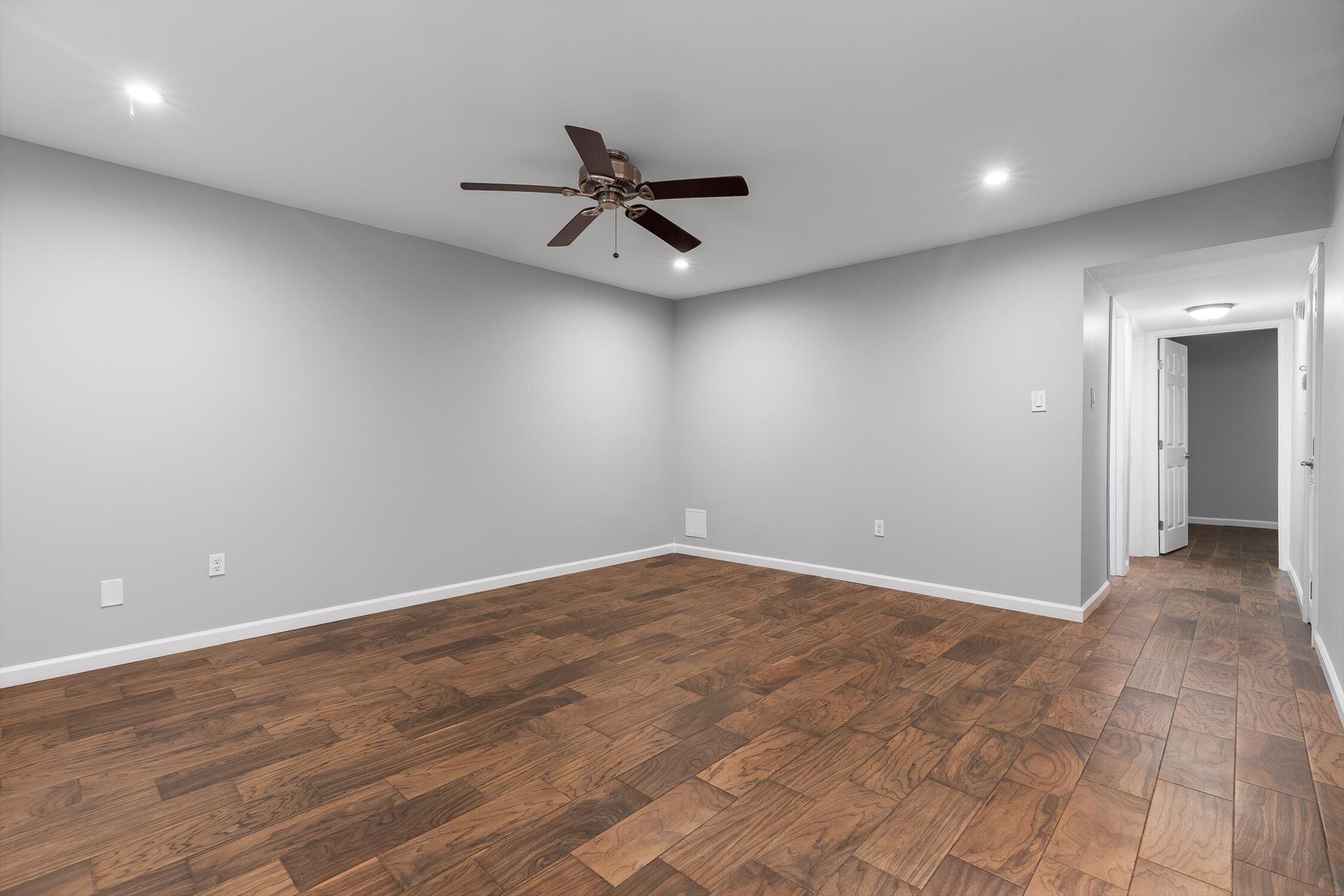 900 Mountain Creek Road, Unit 109 Chattanooga, TN 37405 - Photo 5 of 39 39-Mountain Creek -2