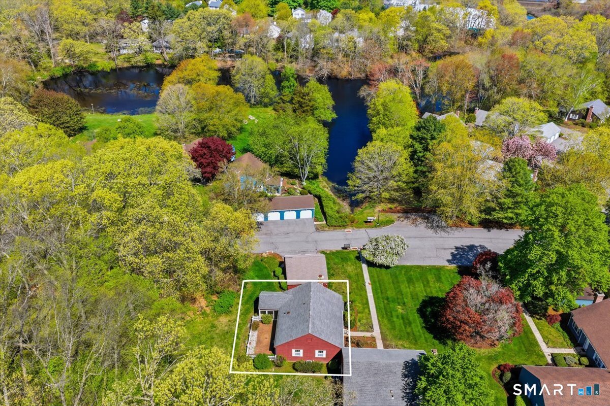 15 Hampshire Road, Unit 15 Madison, CT 06443 - Photo 35 of 35 Aerial view