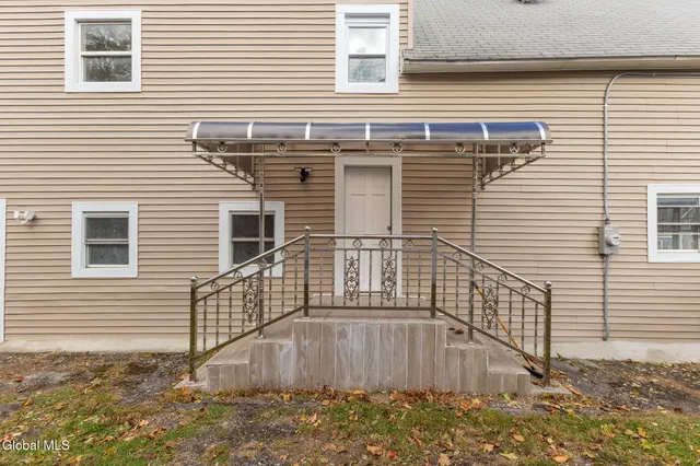 $395,000 | 1513 Broadway, Schenectady, NY 12306