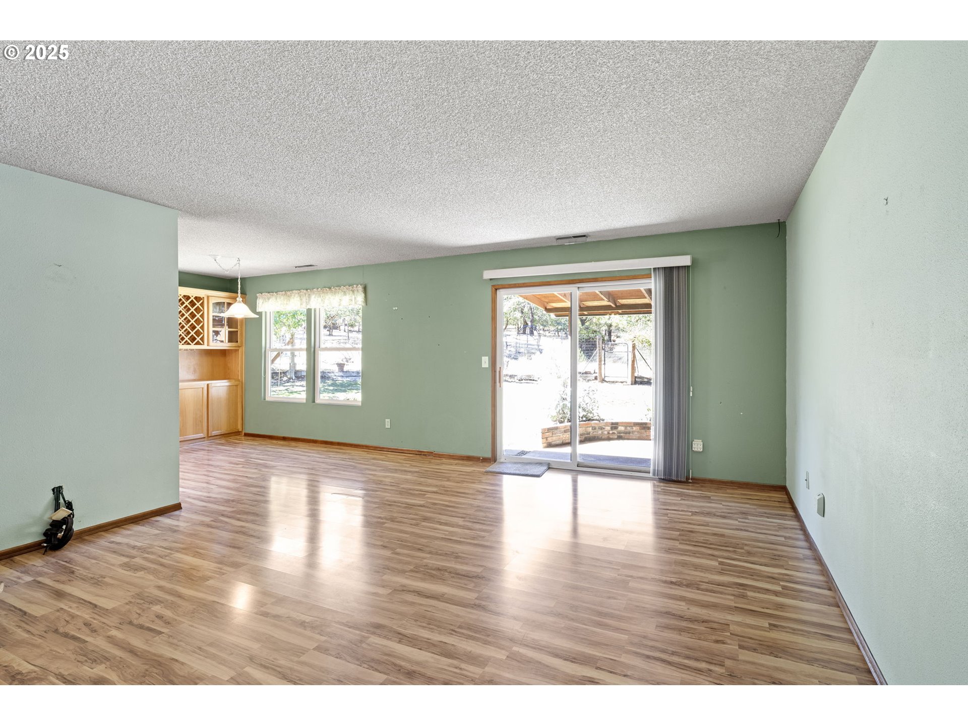 1580 Robertson Bridge Road Grants Pass, OR 97526 - Photo 20 of 29