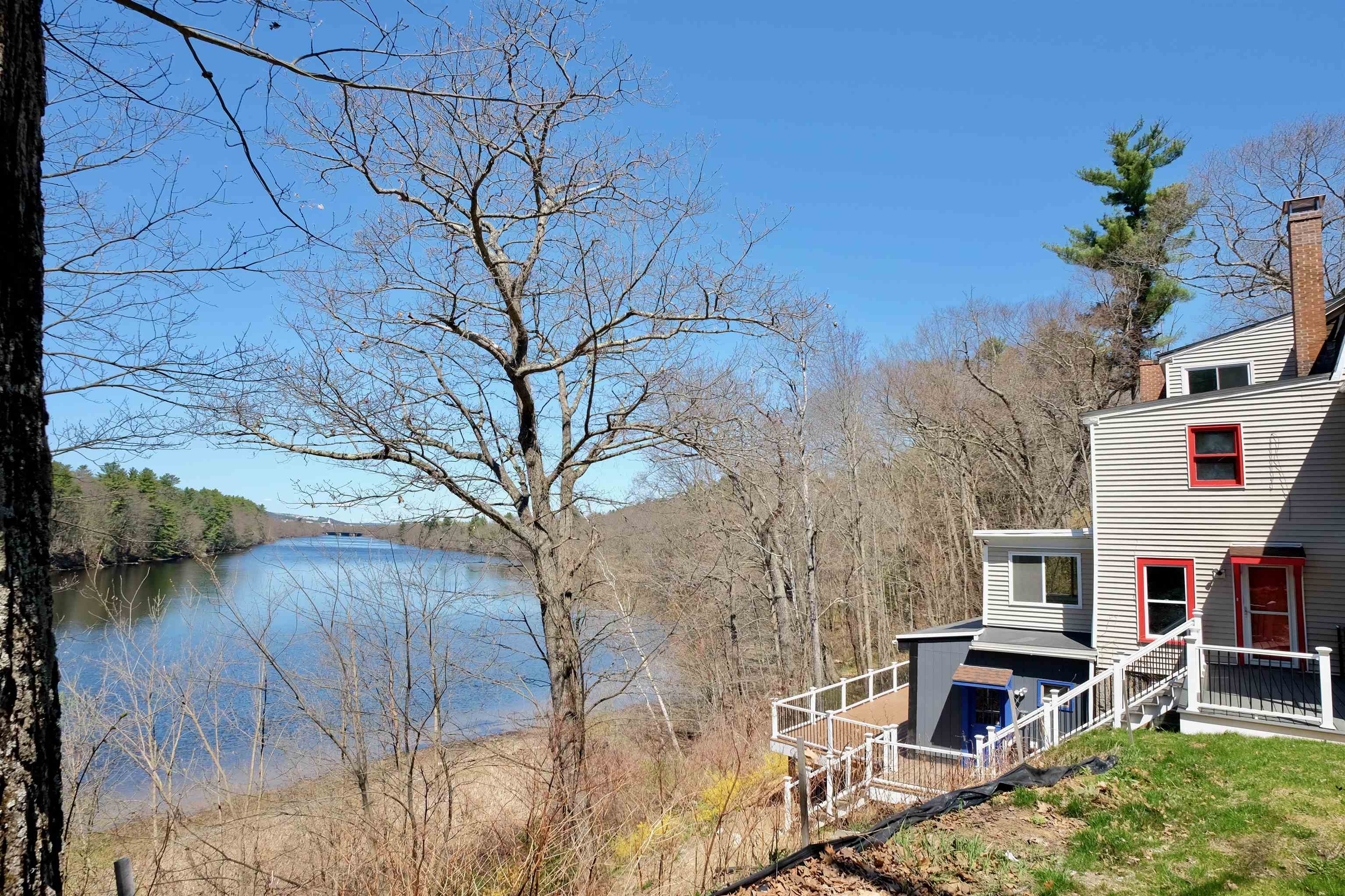 114 Garvins Falls Road Concord, NH 03301 - Photo 4 of 46