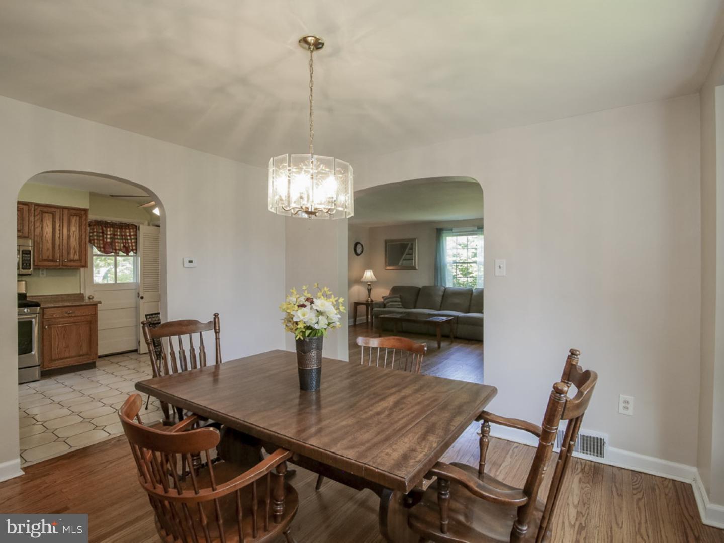 541 Wayne Avenue Springfield, PA 19064 - Photo 6 of 25