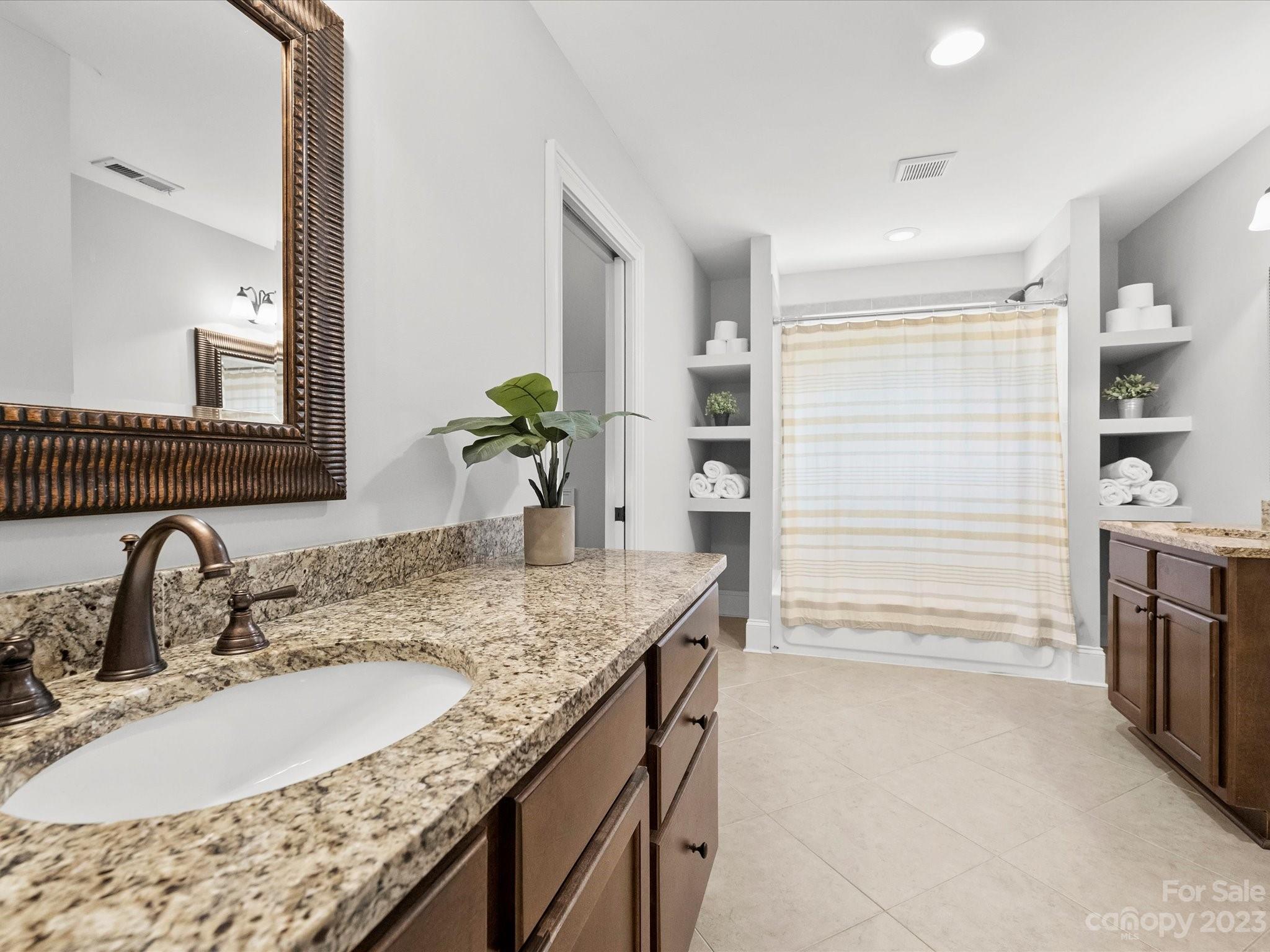1717 Brook Road Charlotte, NC 28205 - Photo 36 of 46 Gallery Image 36
