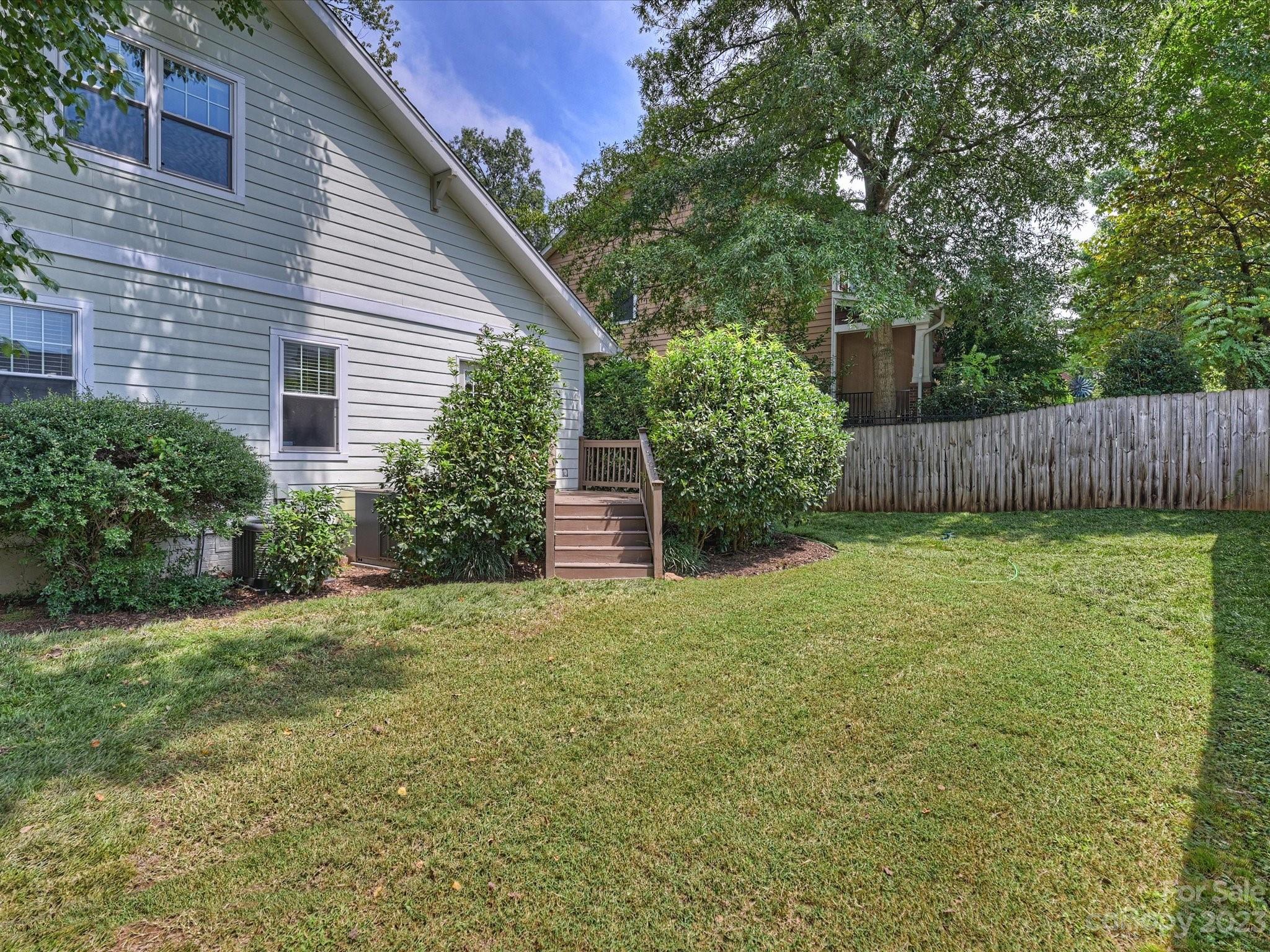 1717 Brook Road Charlotte, NC 28205 - Photo 39 of 46 Gallery Image 39