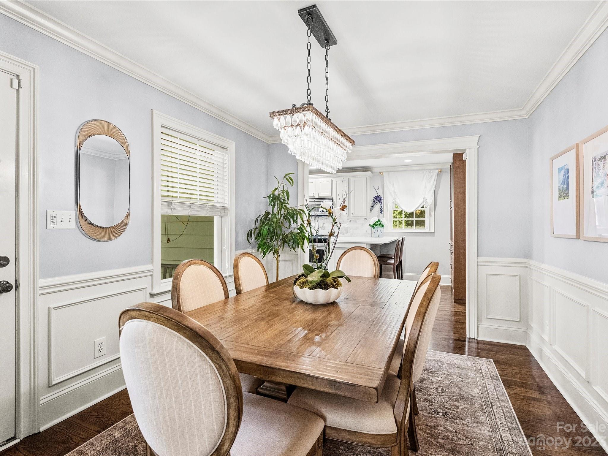 1717 Brook Road Charlotte, NC 28205 - Photo 9 of 46 Gallery Image 9
