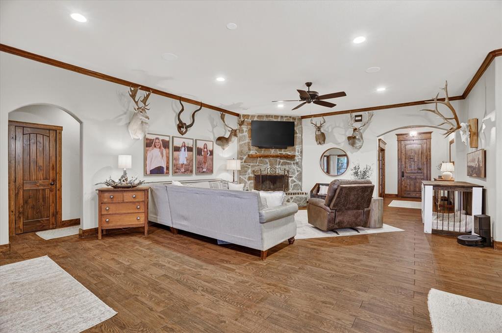 19001 North County Line Road Ponder, TX 76259 - Photo 6 of 40