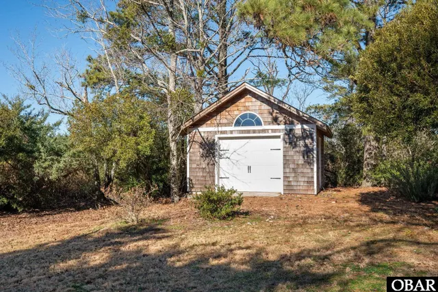 $799,900 | 4020 Bob Perry Road, Kitty Hawk, NC 27949