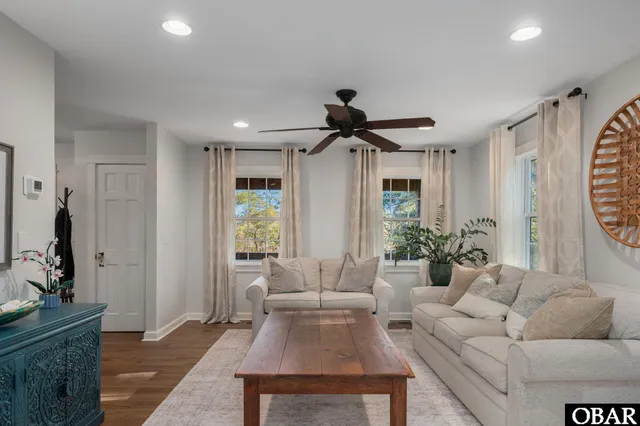 $799,900 | 4020 Bob Perry Road, Kitty Hawk, NC 27949