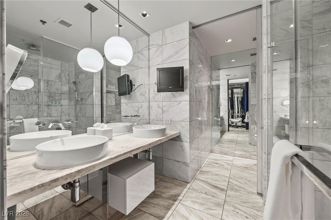 4381 West Flamingo Road, Unit 21302 Las Vegas, NV 89103 - Photo 18 of 61