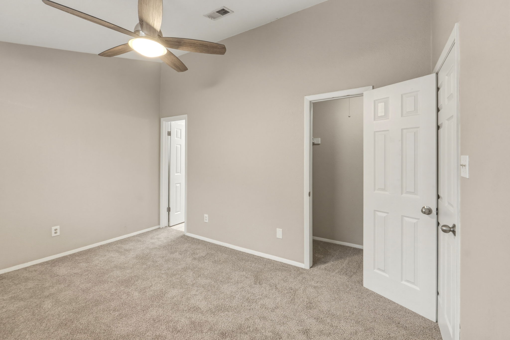 2302 Fuzz Fairway, Unit A Austin, TX 78728 - Photo 14 of 32 a view of an empty room