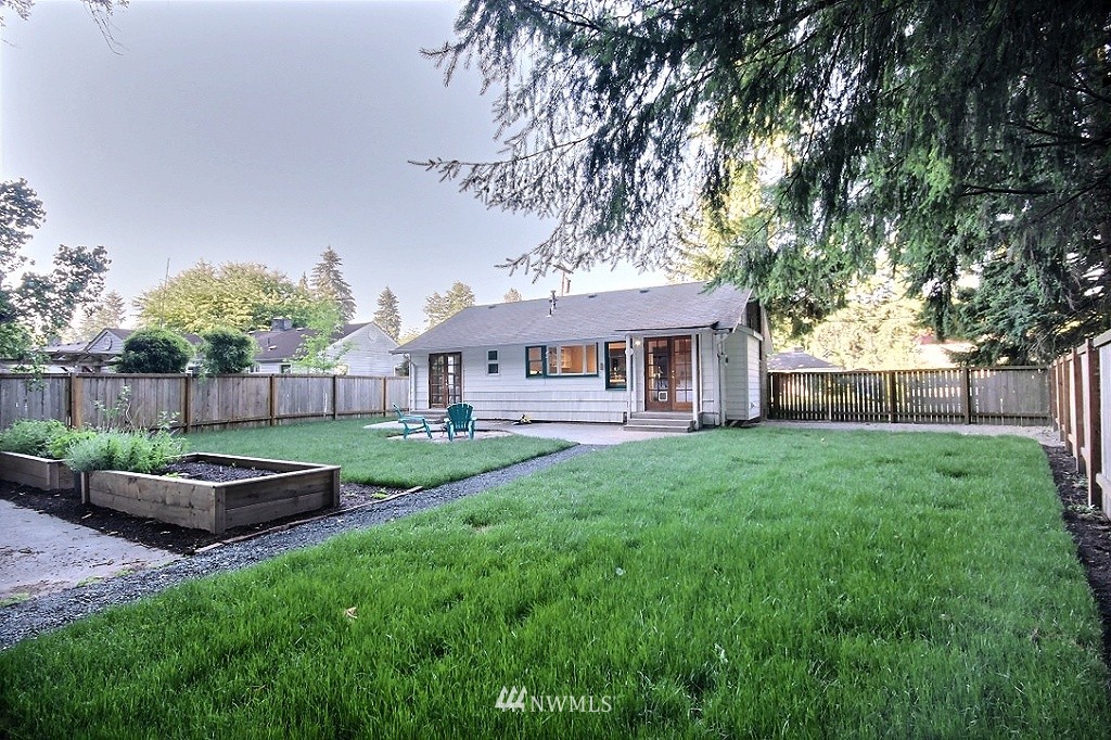 3532 Southeast 5th Street Renton, WA 98058 - Photo 14 of 18