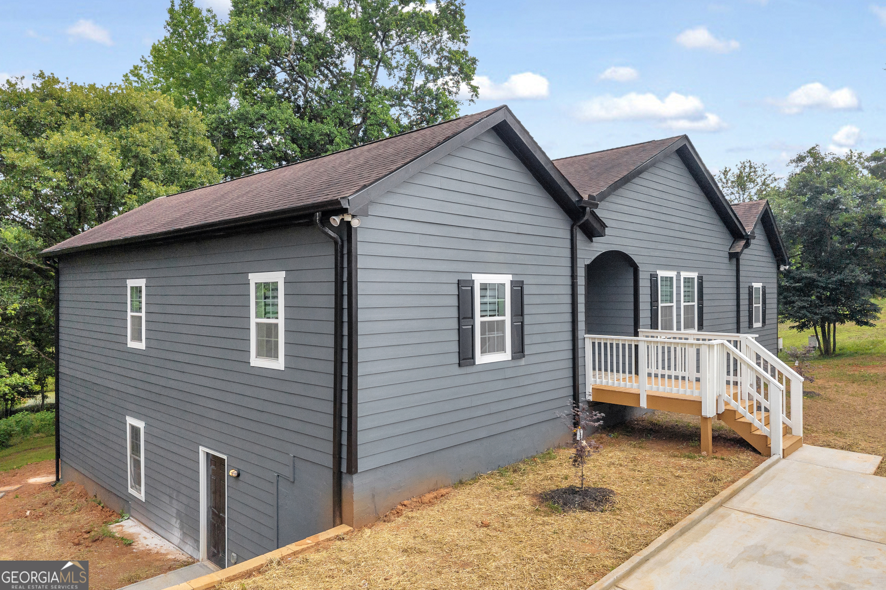599 Chambers Road Commerce, GA 30530 - Photo 5 of 61