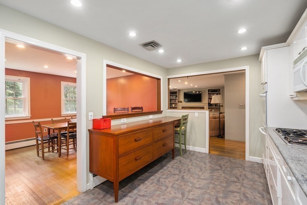 2 Kirby Drive Canton, MA 02021 - Photo 8 of 41